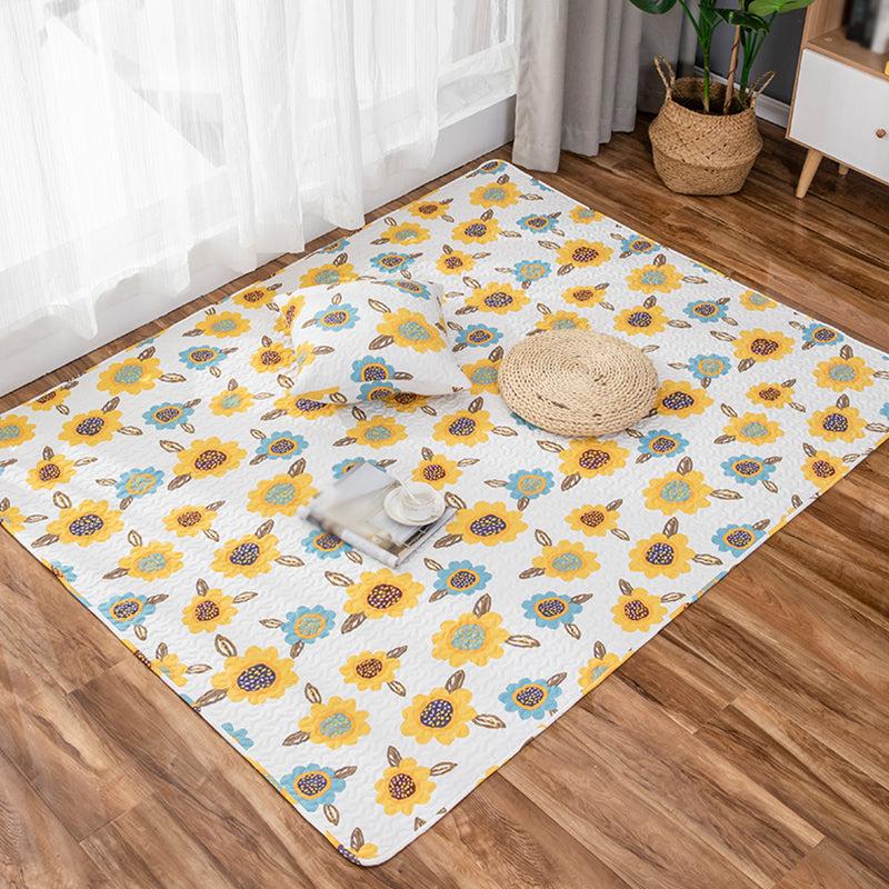 Nevosa | Tapis en coton pour enfants avec motif floral beige et vert Tapis lavable pour animaux de compagnie antidérapant pour la chambre d'enfant
