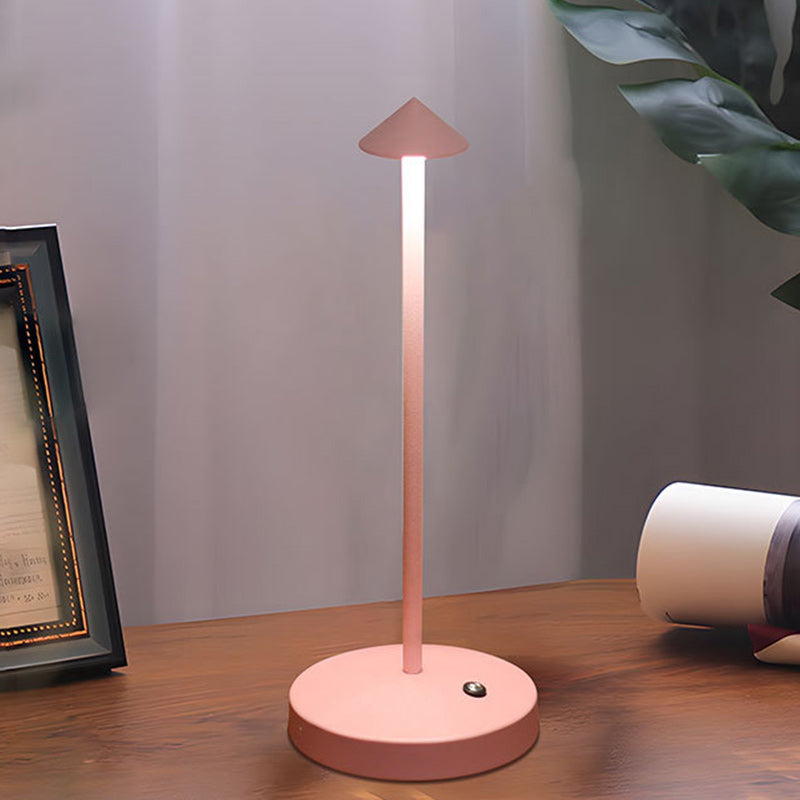 Nevosa | Simplicité Moderne Lampe de Table en Acrylique Cylindre Rond en Fer LED Triangle pour le Salon