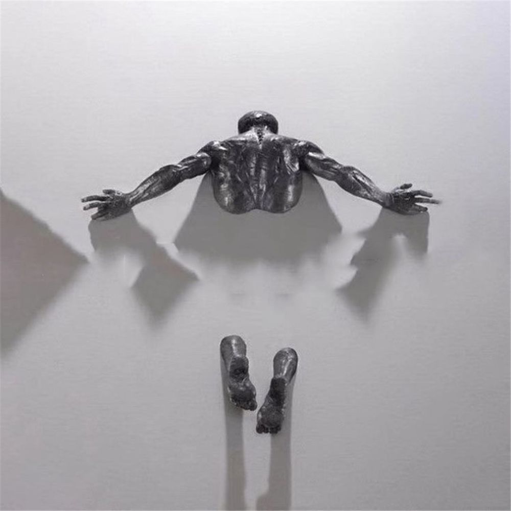 Nevosa | Imitation Cuivre Résine Ornement Figure Abstraite Art Mural Grimpant 3D À Travers Mur Statue Sculpture