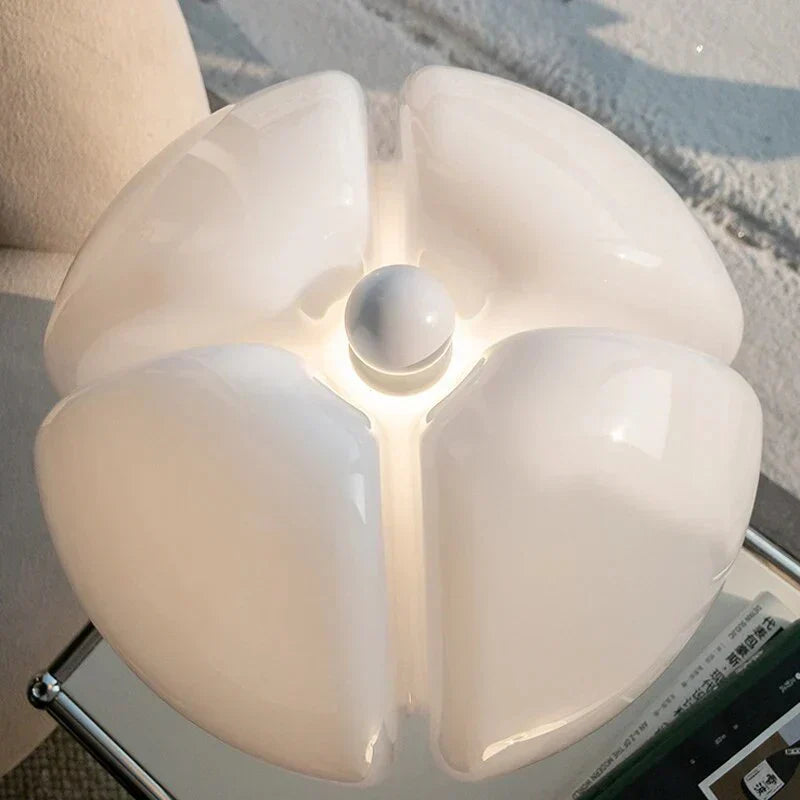 Nevosa | Lampe de table à fleurs designer - FloraLuxe