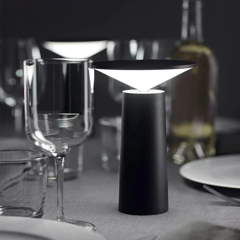 Nevosa | InfiNight - Lampe de table moderne avec capteur tactile | Intensité variable