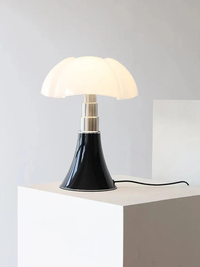 Nevosa | Lampe de table à fleurs designer - FloraLuxe